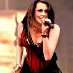 Sharon-Den-Adel-sharon-den-adel-30681307-405-475