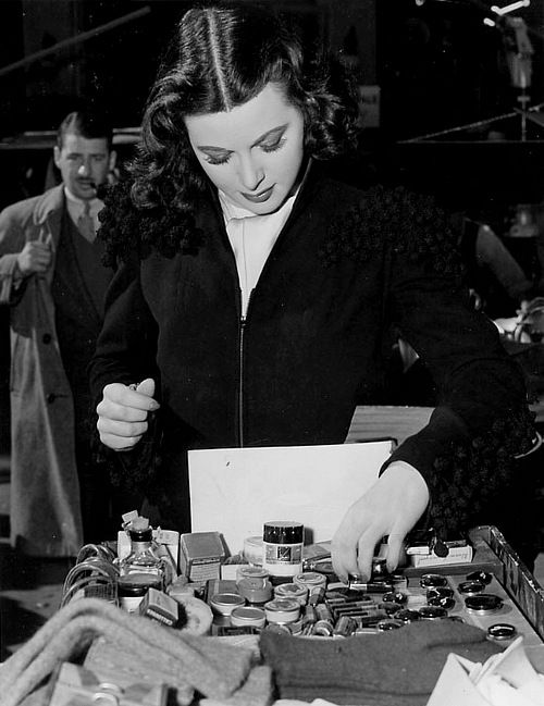 Hedy Lamarr: Η πιο όμορφη γυναίκα του Hollywood, πίσω από το Wifi