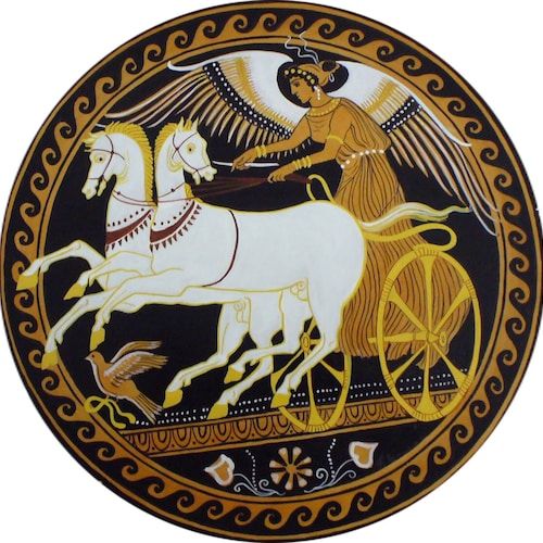 Κυνίσκα της Σπάρτης: Η πρώτη Ολυμπιονίκης / Πηγή: Pinterest.com