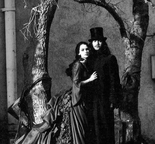 Wynona Ryder & Gary Oldman in Dracula
